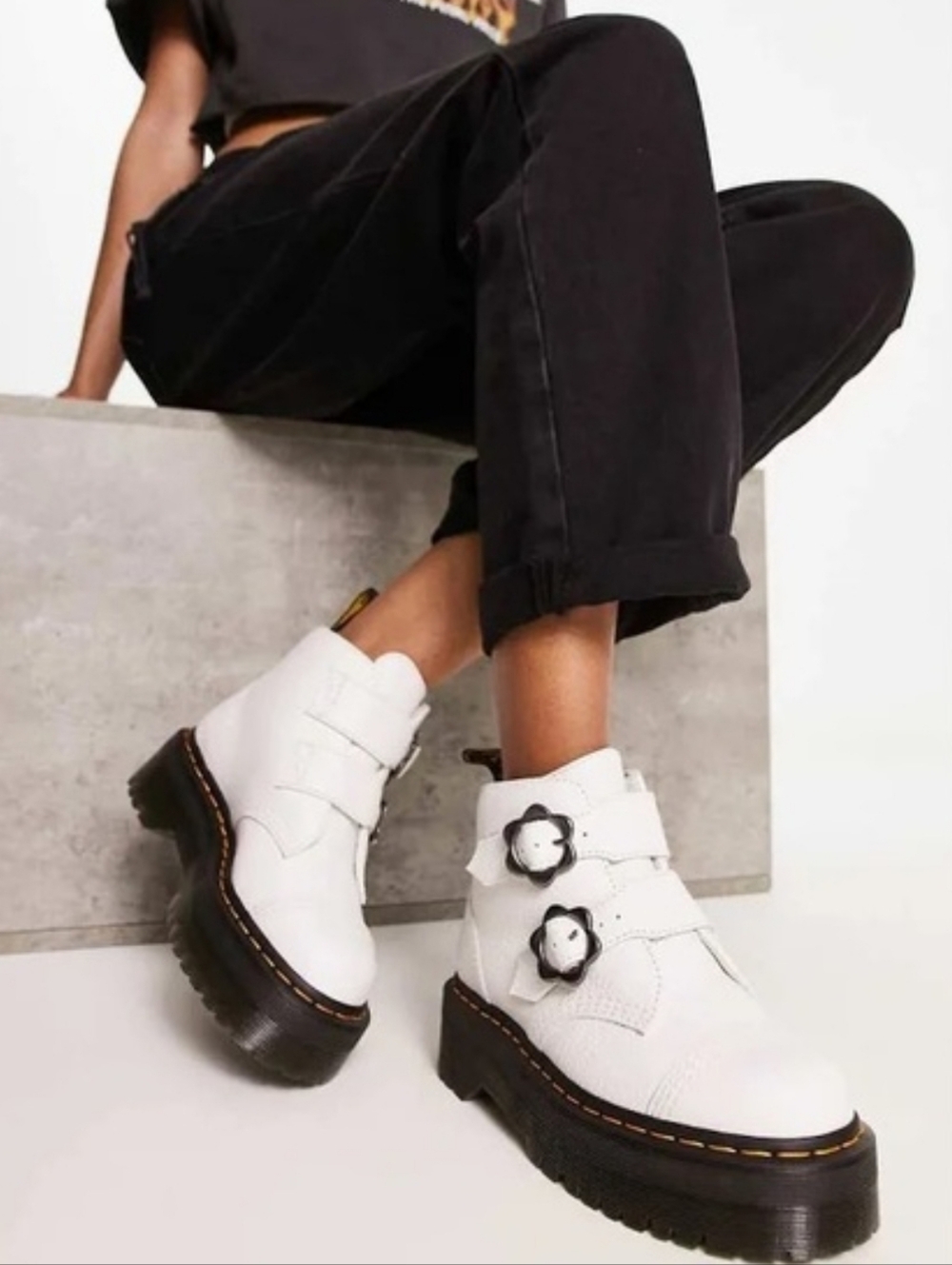 Dr Martens Devon Heart Platform Boots Size 6